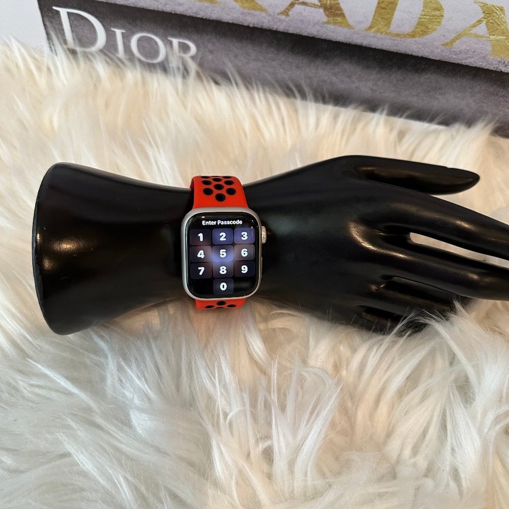 Silicone Replacement Watch Strap for Apple Watch - Picture 15 of 17